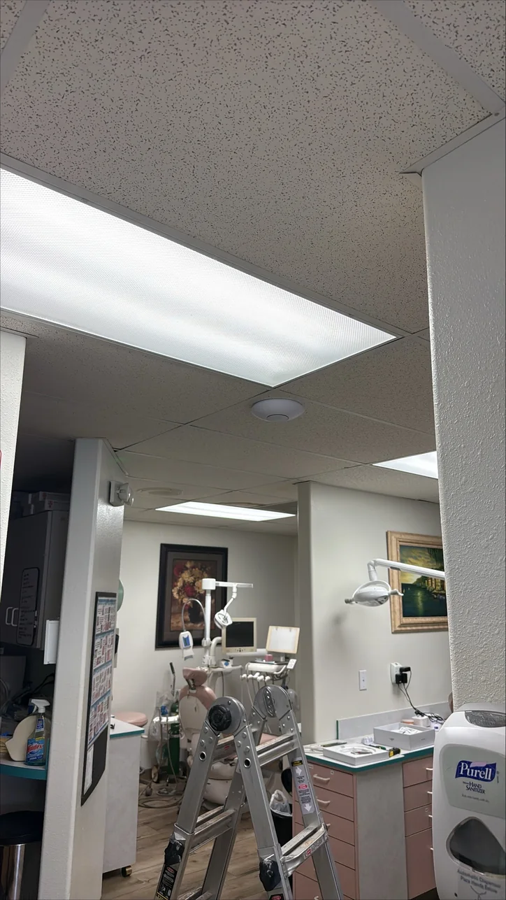 Ceiling-mounted wireless access point installed by Mitec in a professional workspace